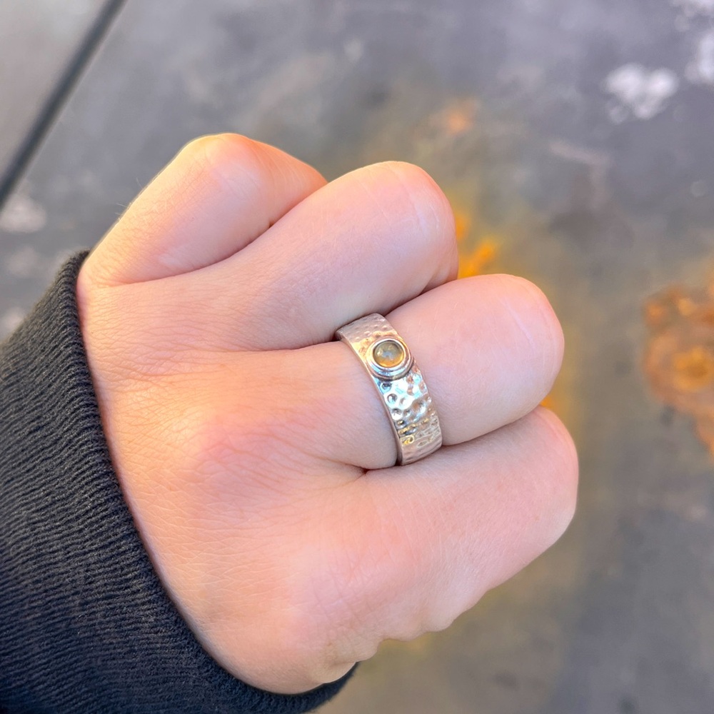 2/$40 🌸 VTG Hammered Sterling Silver Ring Small Stone Pendant - Picture 3 of 12